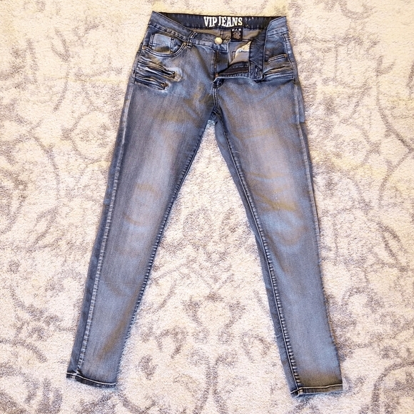 GOOD COND. VIP ZIPPER ACCENT STRETCHY SKINNY JEANS